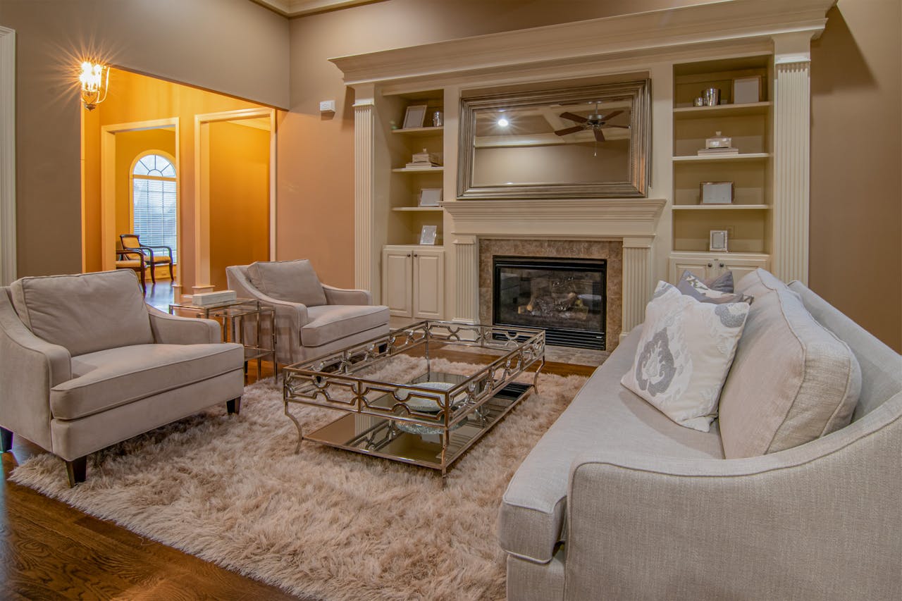livingroom. image by Pexels